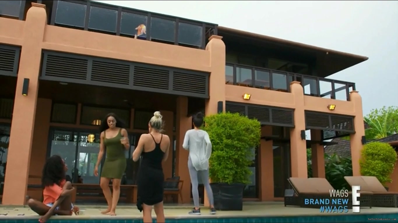 WAGS_S02E11_Trouble_in_Paradise_HDTV_x264-RBB_1700.jpg