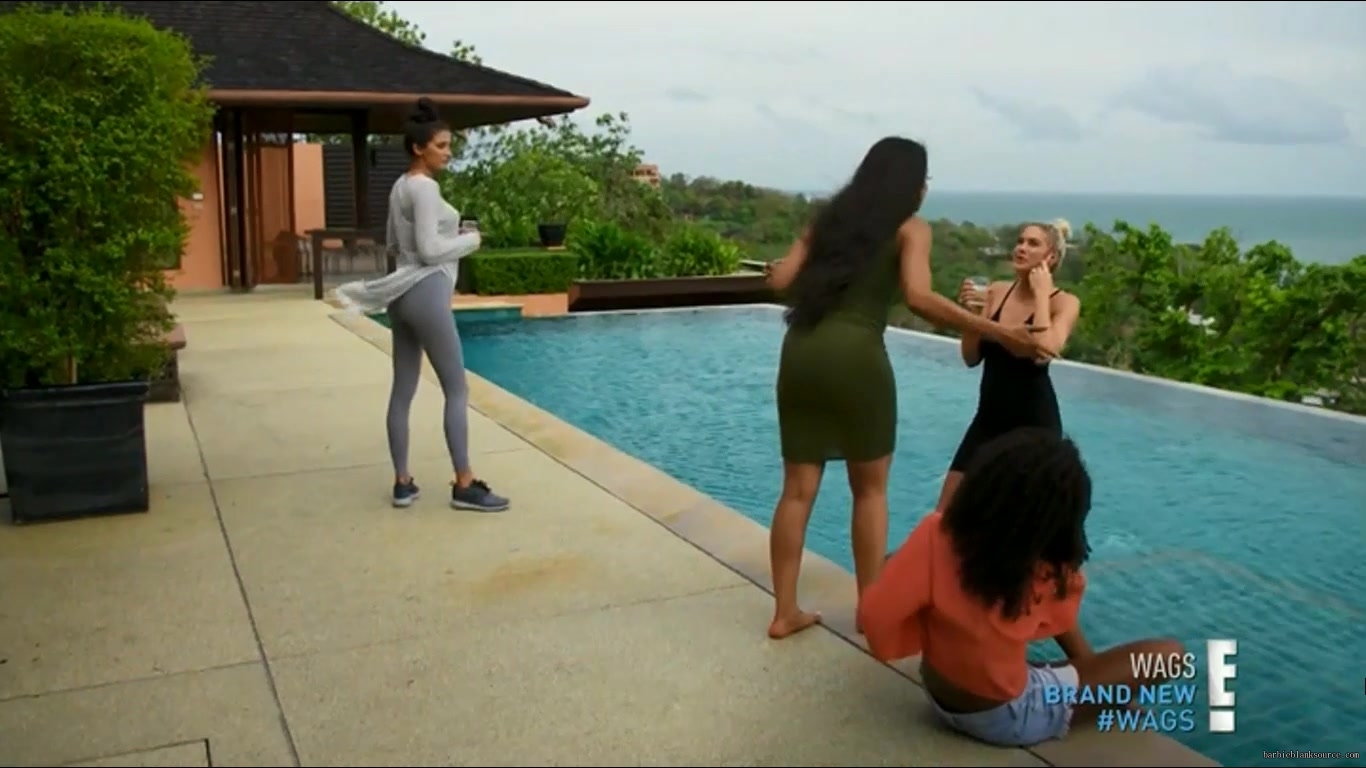 WAGS_S02E11_Trouble_in_Paradise_HDTV_x264-RBB_1705.jpg