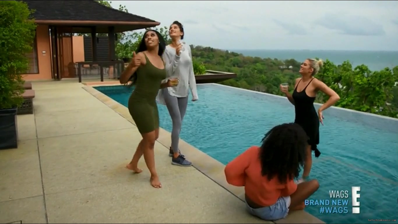 WAGS_S02E11_Trouble_in_Paradise_HDTV_x264-RBB_1714.jpg