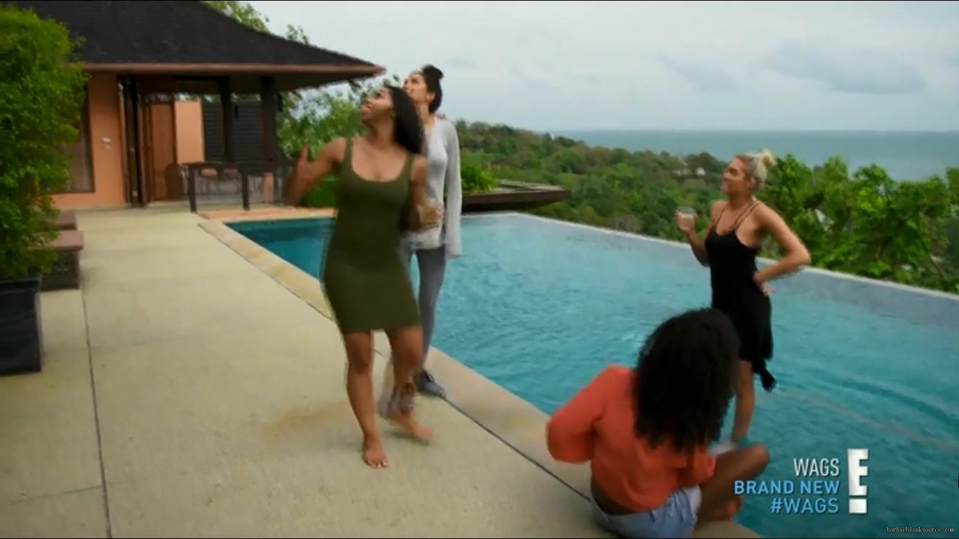 WAGS_S02E11_Trouble_in_Paradise_HDTV_x264-RBB_1715.jpg WAGS_S02E11_Trouble_in_Paradise_HDTV_x264-RBB_1715.jpg