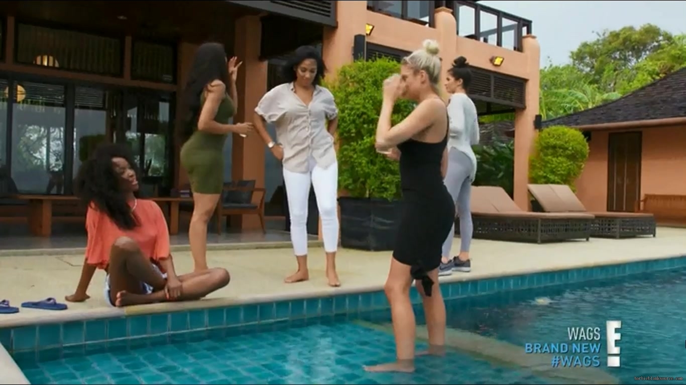 WAGS_S02E11_Trouble_in_Paradise_HDTV_x264-RBB_1742.jpg