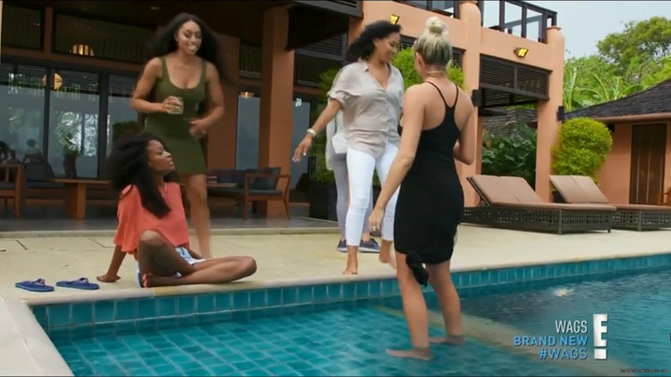 WAGS_S02E11_Trouble_in_Paradise_HDTV_x264-RBB_1756.jpg