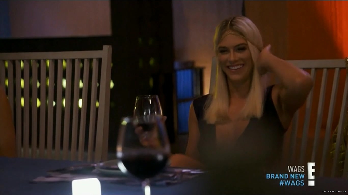 WAGS_S02E11_Trouble_in_Paradise_HDTV_x264-RBB_2401.jpg