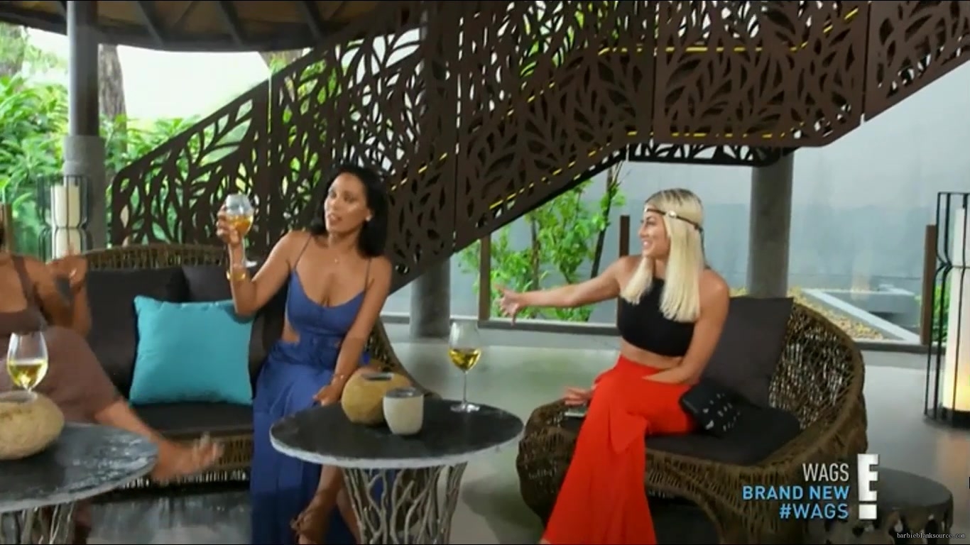 WAGS_S02E11_Trouble_in_Paradise_HDTV_x264-RBB_2687.jpg