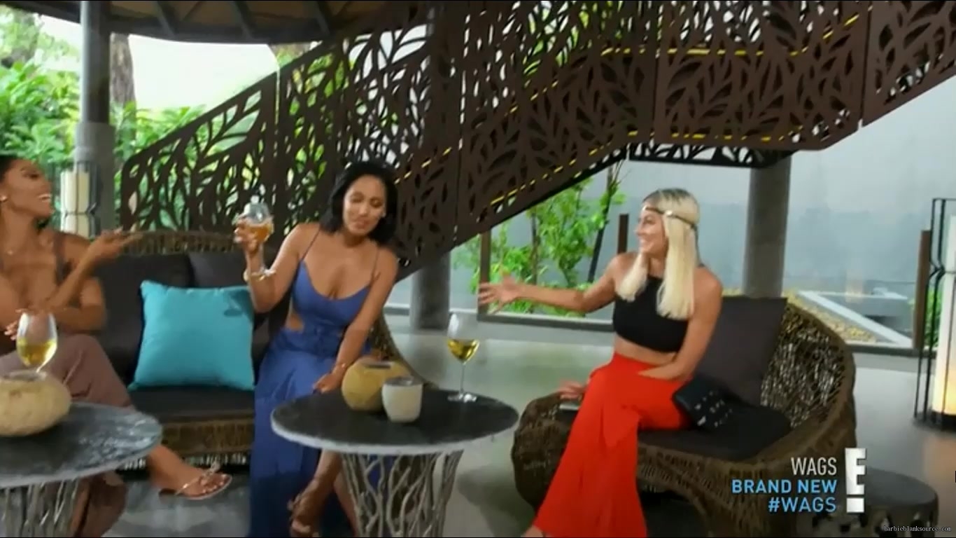 WAGS_S02E11_Trouble_in_Paradise_HDTV_x264-RBB_2688.jpg