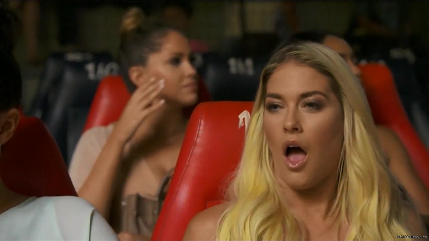 WAGS_S02E11_Trouble_in_Paradise_HDTV_x264-RBB_3038.jpg