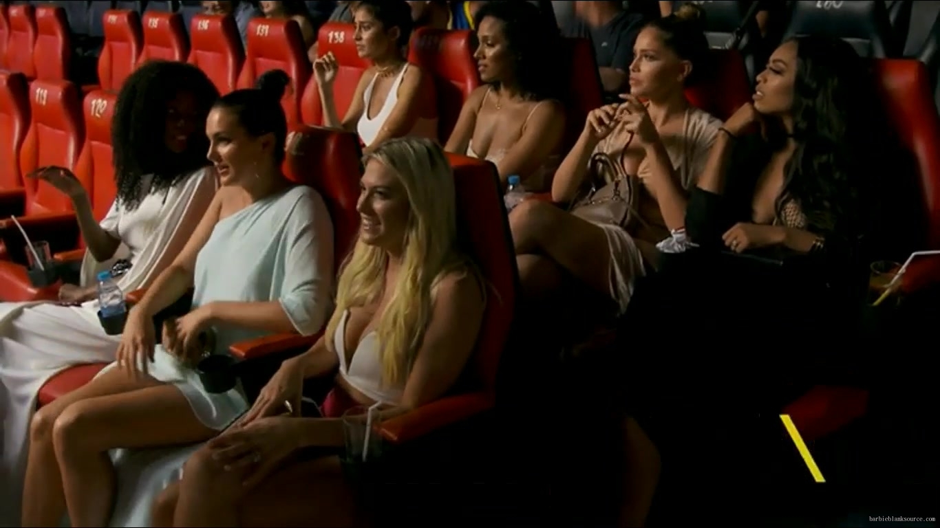 WAGS_S02E11_Trouble_in_Paradise_HDTV_x264-RBB_3116.jpg