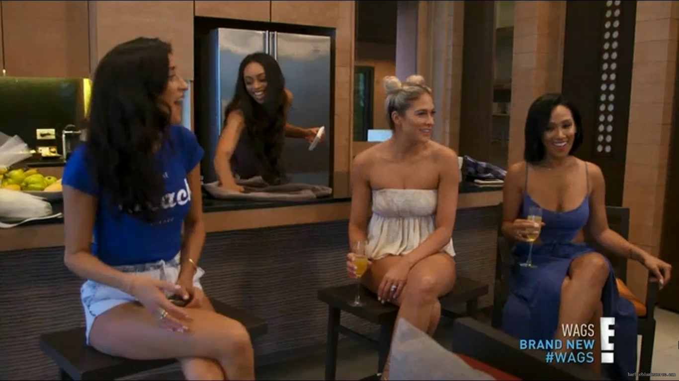 WAGS_S02E11_Trouble_in_Paradise_HDTV_x264-RBB_3505.jpg WAGS_S02E11_Trouble_in_Paradise_HDTV_x264-RBB_3505.jpg