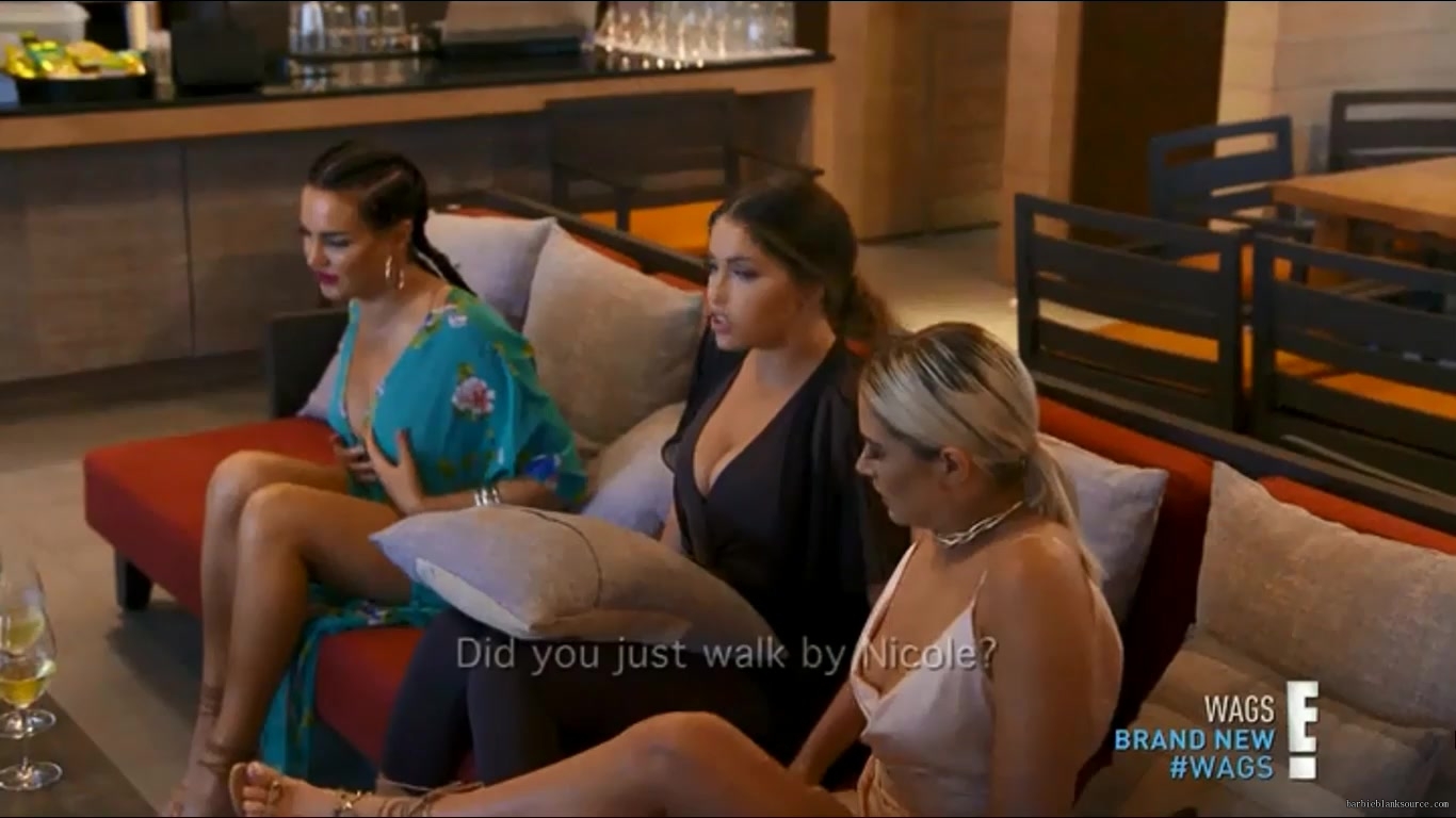 WAGS_S02E11_Trouble_in_Paradise_HDTV_x264-RBB_4462.jpg