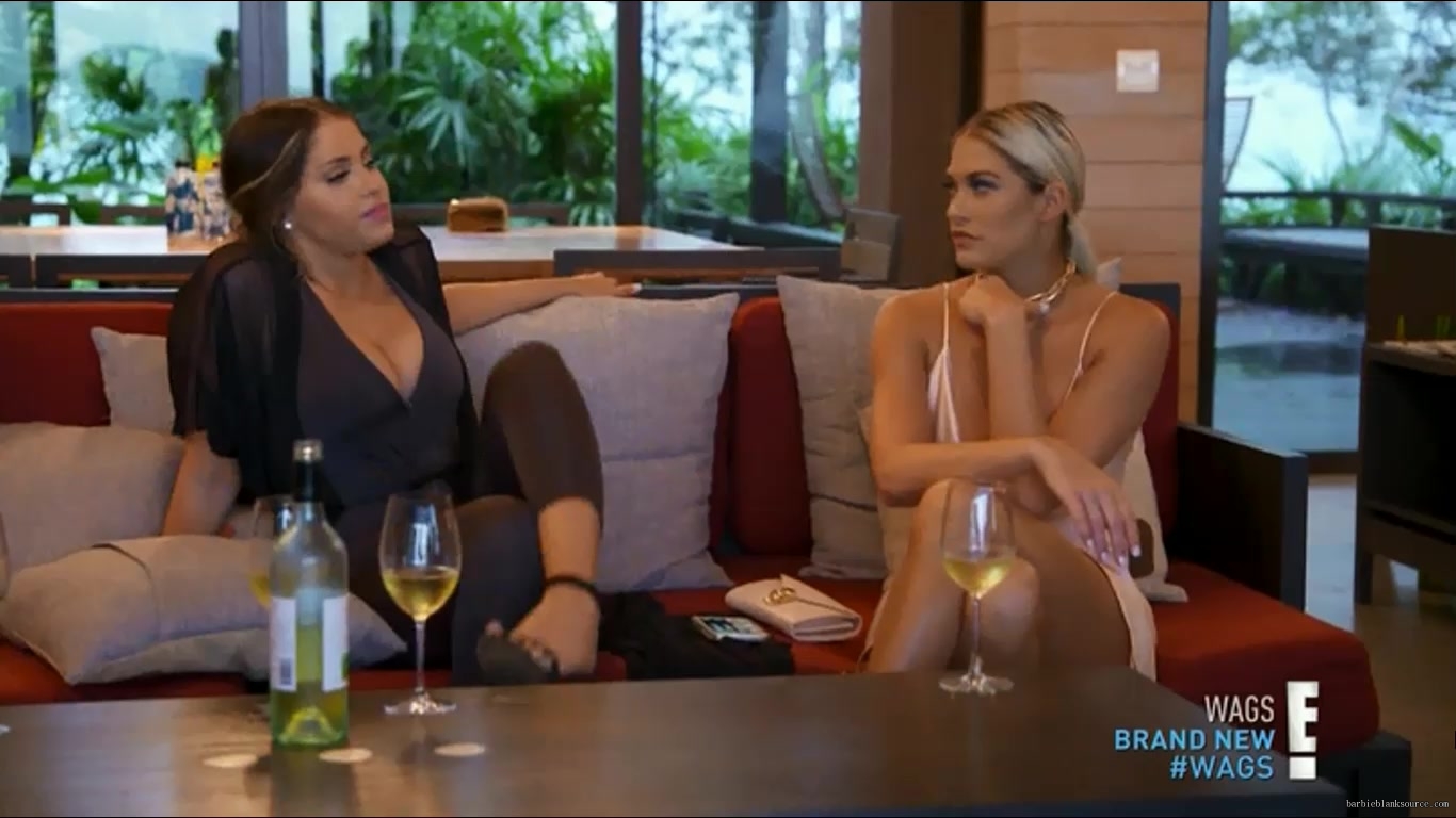 WAGS_S02E11_Trouble_in_Paradise_HDTV_x264-RBB_4499.jpg WAGS_S02E11_Trouble_in_Paradise_HDTV_x264-RBB_4499.jpg