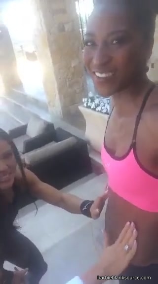 video-1440728360_mp4_023.jpg