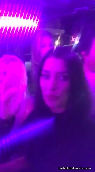 video-1458284477_02.jpg
