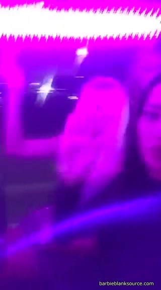 video-1458284477_07.jpg