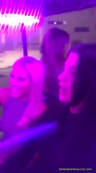 video-1458284477_37.jpg