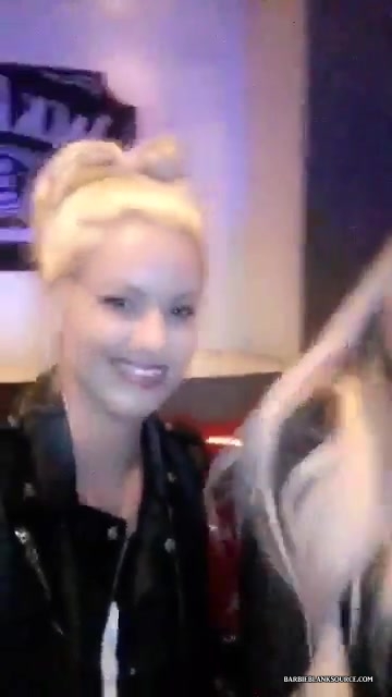 video-1476442830_19.jpg