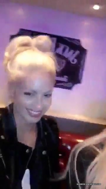 video-1476442830_20.jpg