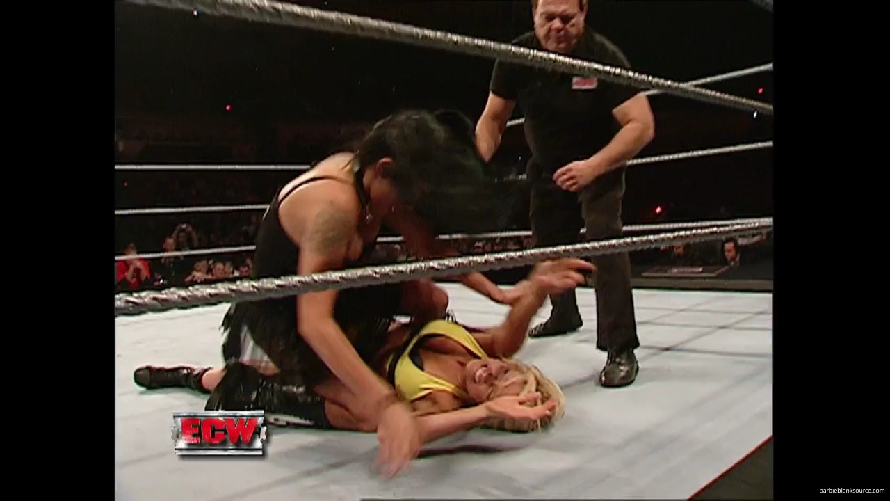 WWE_ECW_12_05_06_Ariel_vs_Kelly_mp40214.jpg