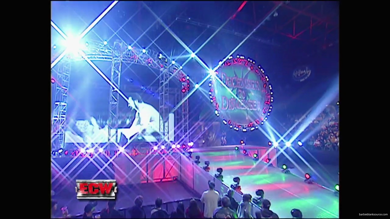 WWE_ECW_December_To_Dismember_2006_Ariel_Thorne_vs_Kelly_Knox_mp40004.jpg