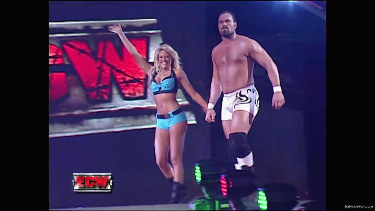 WWE_ECW_December_To_Dismember_2006_Ariel_Thorne_vs_Kelly_Knox_mp40007.jpg