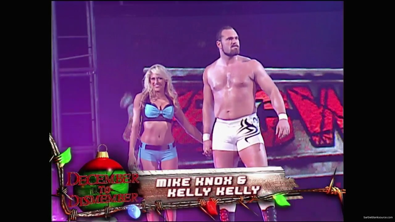 WWE_ECW_December_To_Dismember_2006_Ariel_Thorne_vs_Kelly_Knox_mp40013.jpg