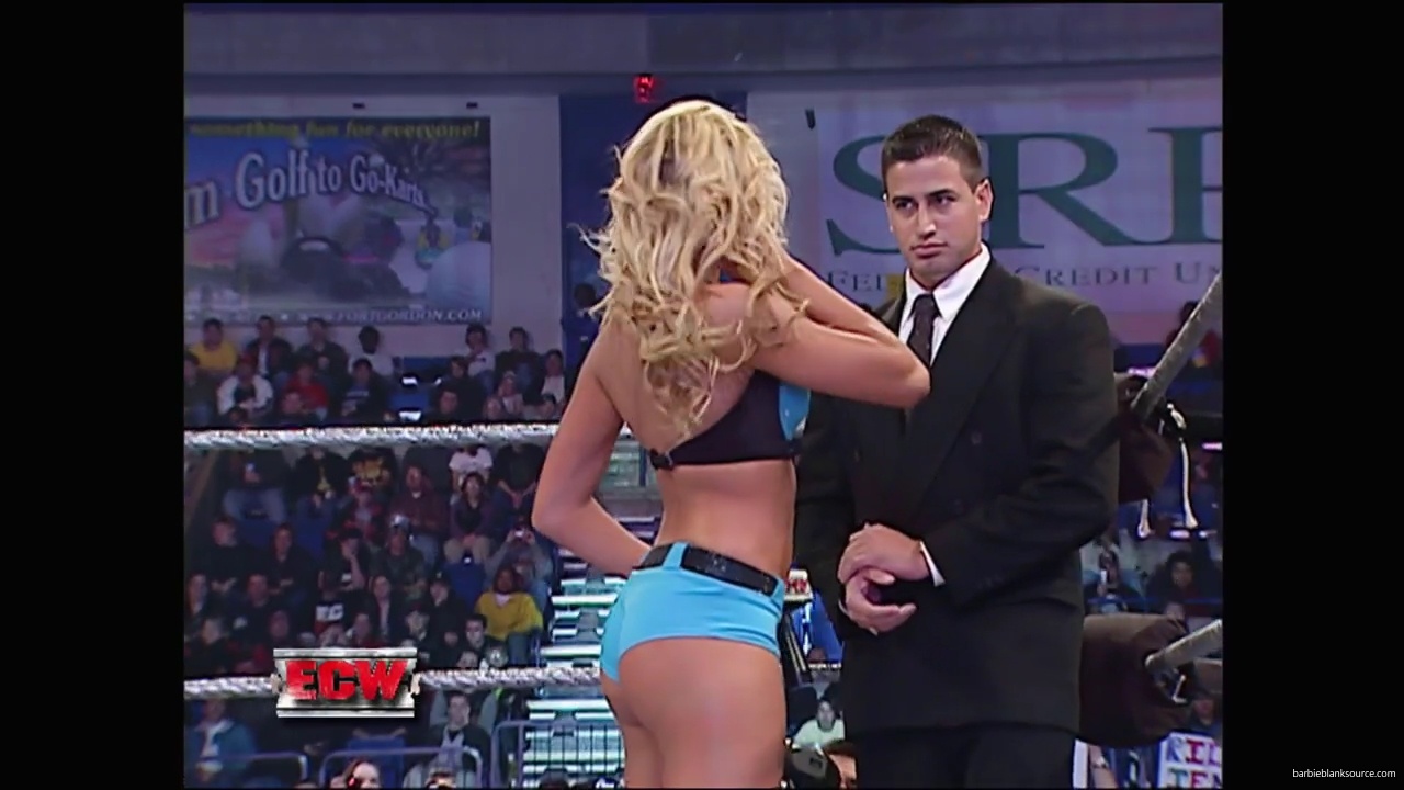 WWE_ECW_December_To_Dismember_2006_Ariel_Thorne_vs_Kelly_Knox_mp40049.jpg