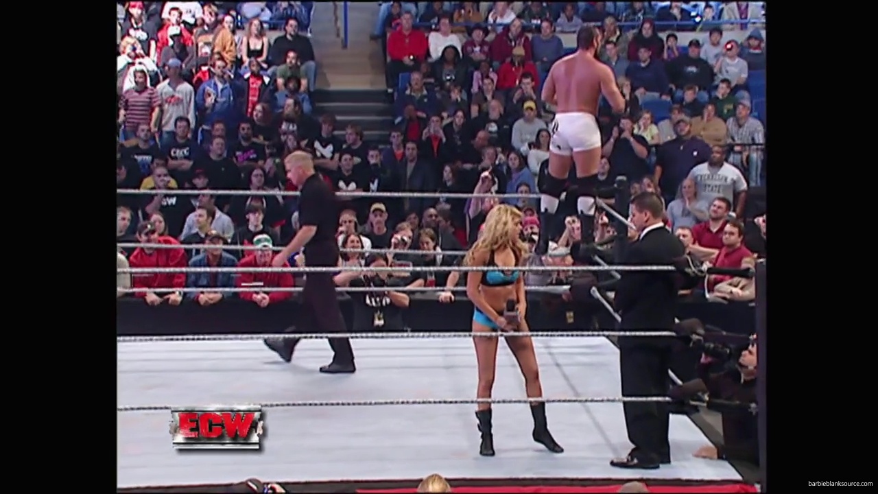 WWE_ECW_December_To_Dismember_2006_Ariel_Thorne_vs_Kelly_Knox_mp40054.jpg