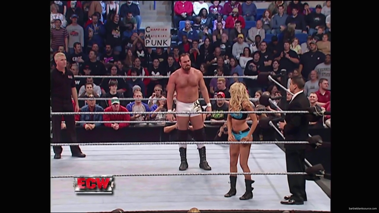 WWE_ECW_December_To_Dismember_2006_Ariel_Thorne_vs_Kelly_Knox_mp40064.jpg