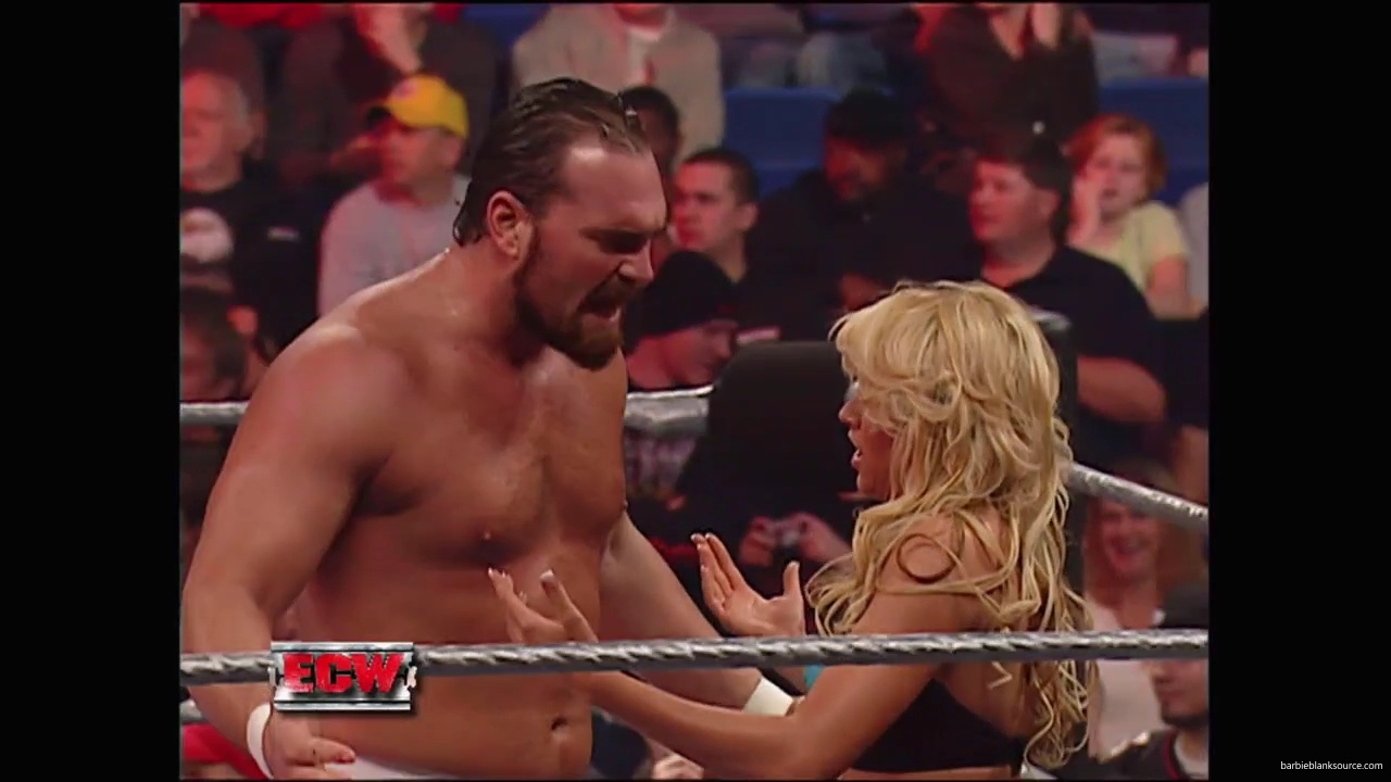 WWE_ECW_December_To_Dismember_2006_Ariel_Thorne_vs_Kelly_Knox_mp40073.jpg