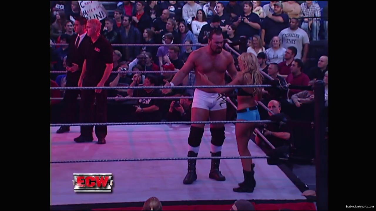 WWE_ECW_December_To_Dismember_2006_Ariel_Thorne_vs_Kelly_Knox_mp40074.jpg