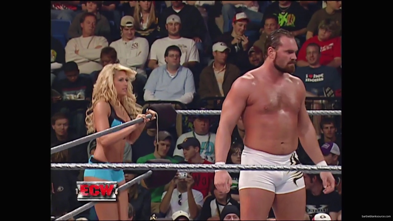 WWE_ECW_December_To_Dismember_2006_Ariel_Thorne_vs_Kelly_Knox_mp40197.jpg