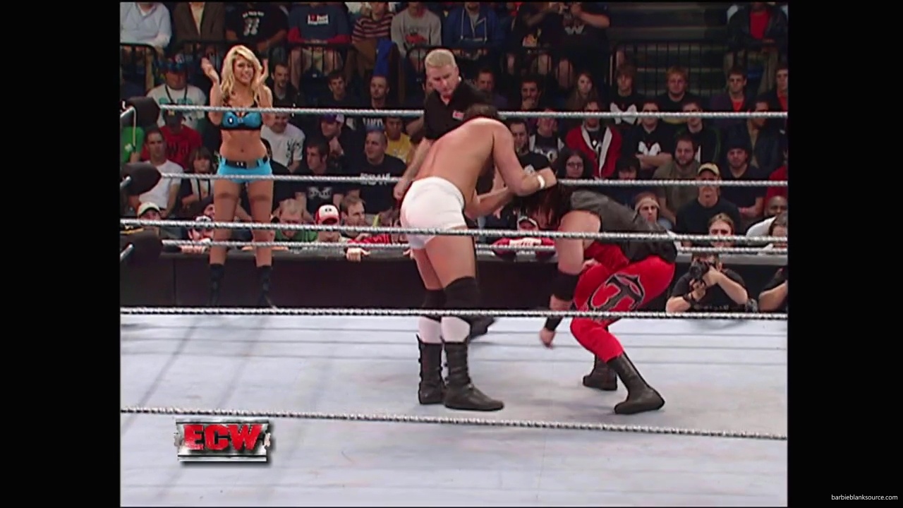 WWE_ECW_December_To_Dismember_2006_Ariel_Thorne_vs_Kelly_Knox_mp40316.jpg