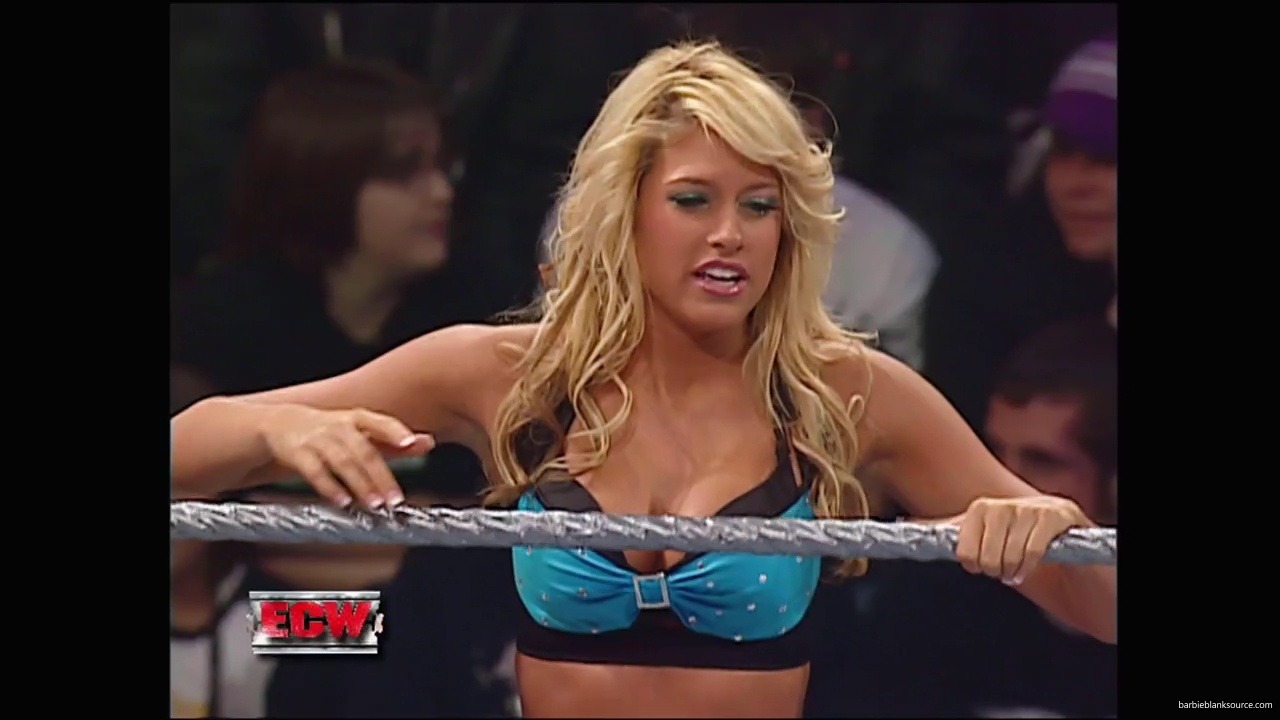 WWE_ECW_December_To_Dismember_2006_Ariel_Thorne_vs_Kelly_Knox_mp40396.jpg