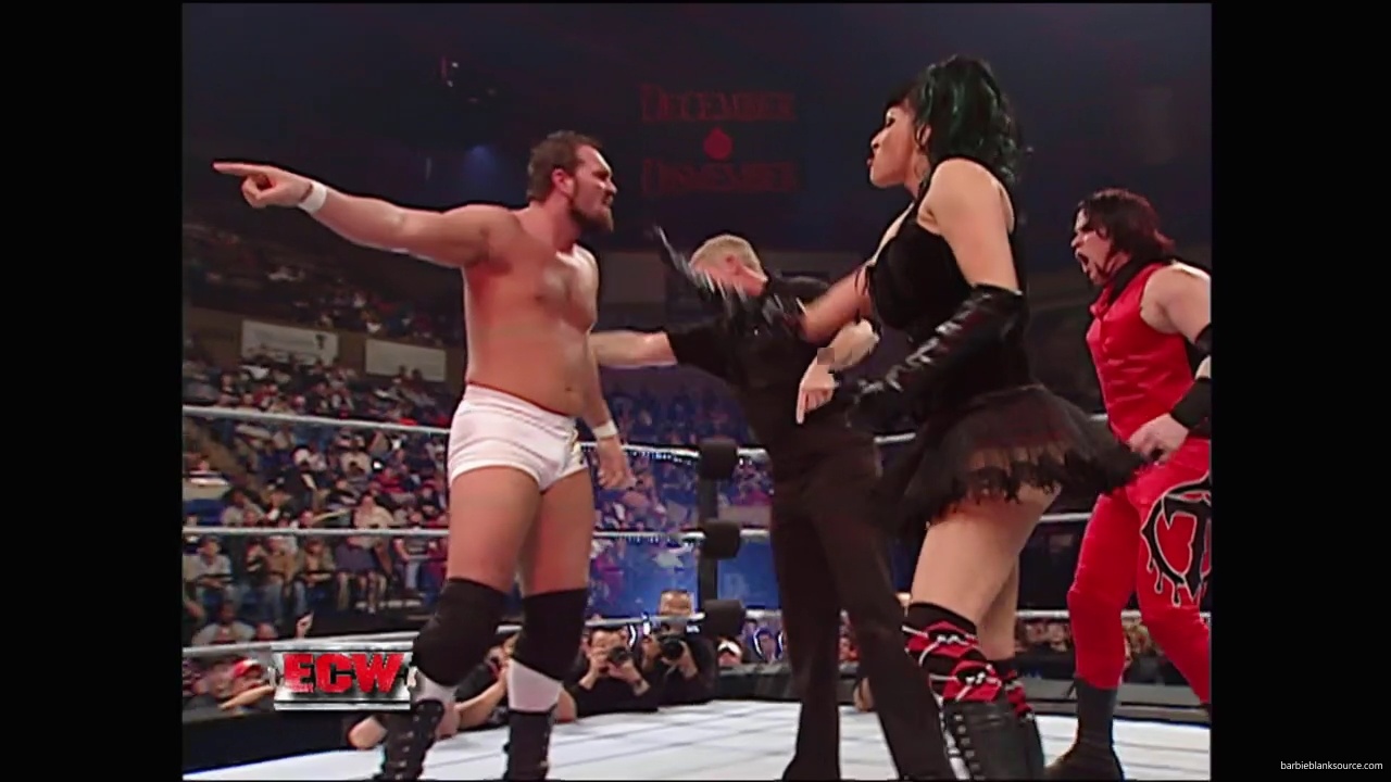 WWE_ECW_December_To_Dismember_2006_Ariel_Thorne_vs_Kelly_Knox_mp40466.jpg