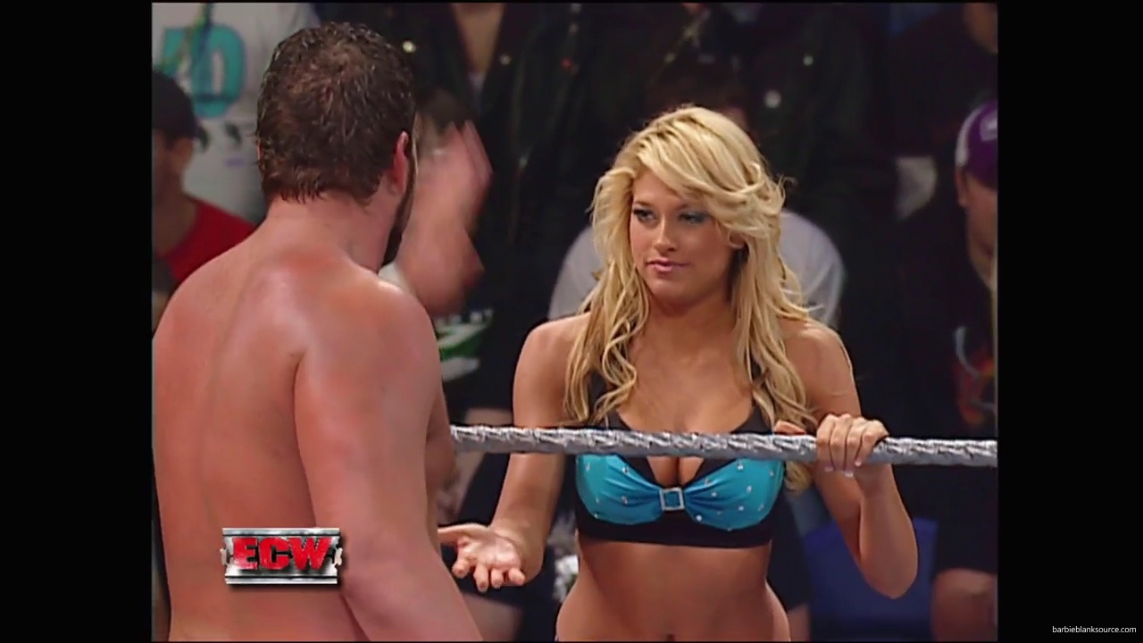 WWE_ECW_December_To_Dismember_2006_Ariel_Thorne_vs_Kelly_Knox_mp40480.jpg