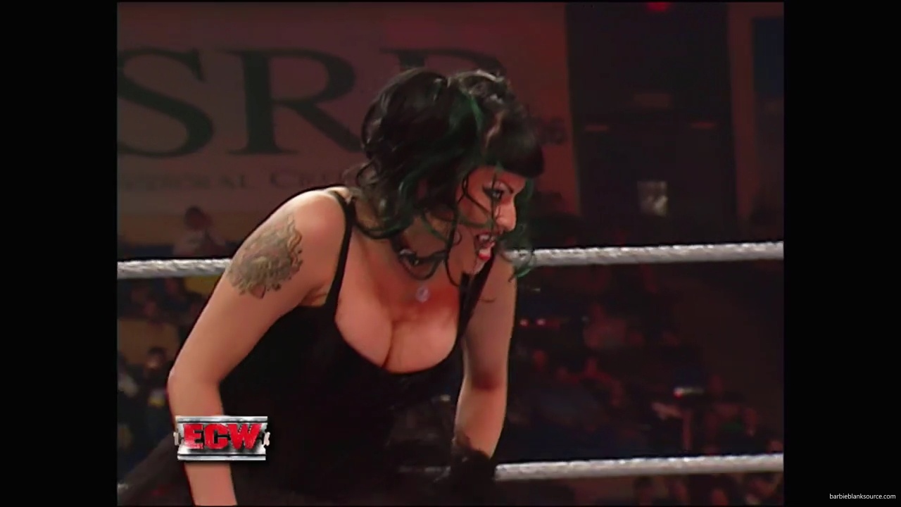 WWE_ECW_December_To_Dismember_2006_Ariel_Thorne_vs_Kelly_Knox_mp40486.jpg