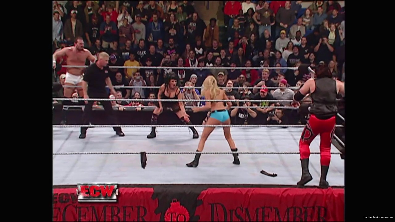 WWE_ECW_December_To_Dismember_2006_Ariel_Thorne_vs_Kelly_Knox_mp40488.jpg