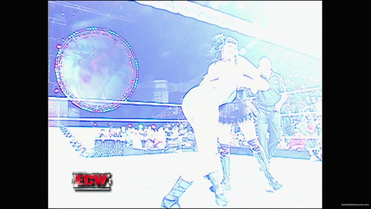 WWE_ECW_December_To_Dismember_2006_Ariel_Thorne_vs_Kelly_Knox_mp40500.jpg