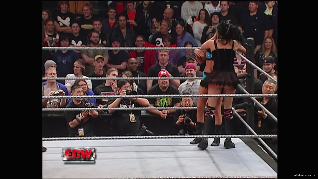 WWE_ECW_December_To_Dismember_2006_Ariel_Thorne_vs_Kelly_Knox_mp40543.jpg