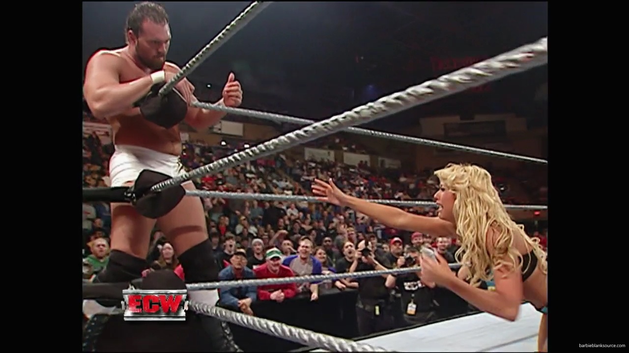 WWE_ECW_December_To_Dismember_2006_Ariel_Thorne_vs_Kelly_Knox_mp40594.jpg