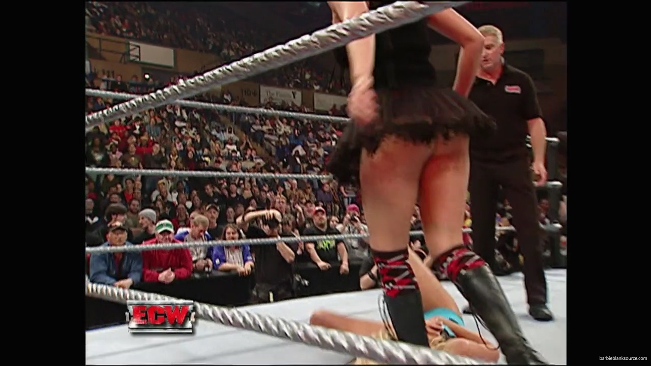 WWE_ECW_December_To_Dismember_2006_Ariel_Thorne_vs_Kelly_Knox_mp40609.jpg WWE_ECW_December_To_Dismember_2006_Ariel_Thorne_vs_Kelly_Knox_mp40609.jpg