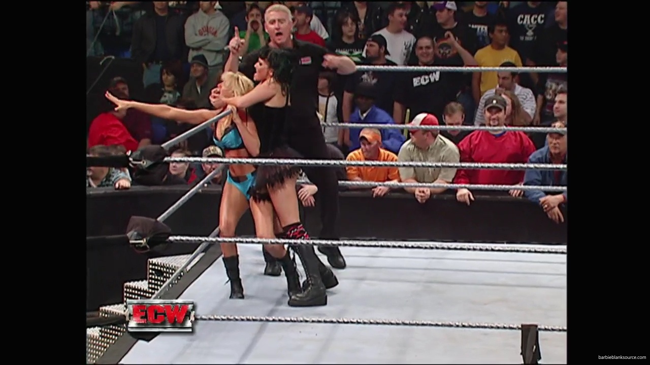 WWE_ECW_December_To_Dismember_2006_Ariel_Thorne_vs_Kelly_Knox_mp40619.jpg