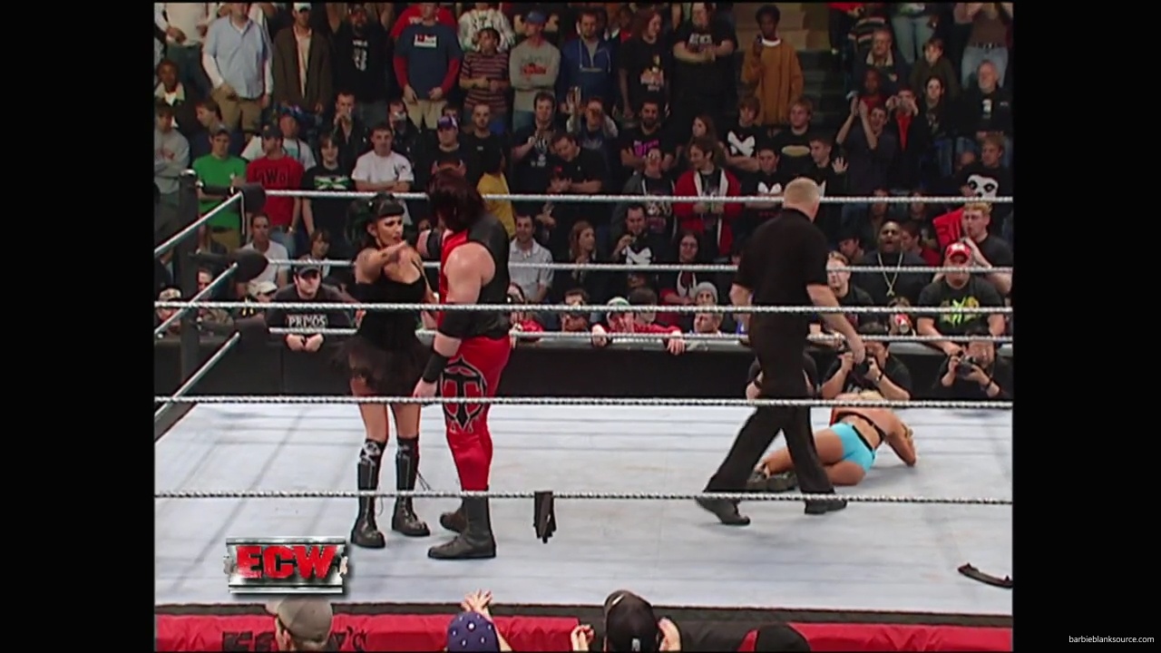 WWE_ECW_December_To_Dismember_2006_Ariel_Thorne_vs_Kelly_Knox_mp40650.jpg