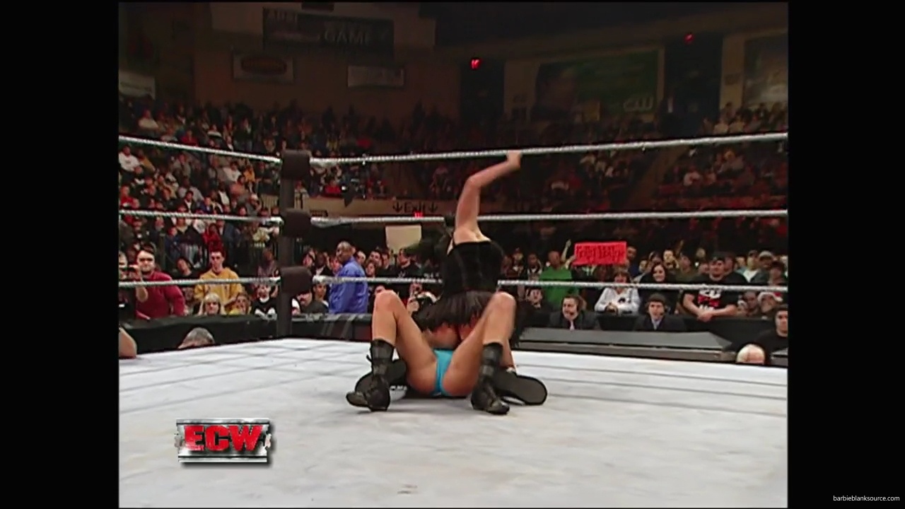 WWE_ECW_December_To_Dismember_2006_Ariel_Thorne_vs_Kelly_Knox_mp40669.jpg