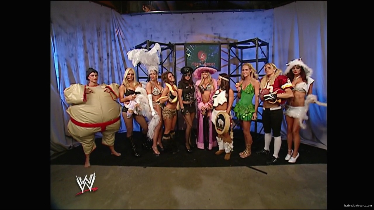 WWE_Cyber_Sunday_2007_Divas_Segments_mp42067.jpg
