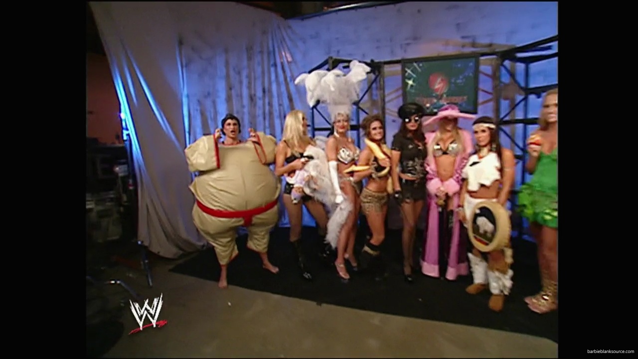 WWE_Cyber_Sunday_2007_Divas_Segments_mp42071.jpg