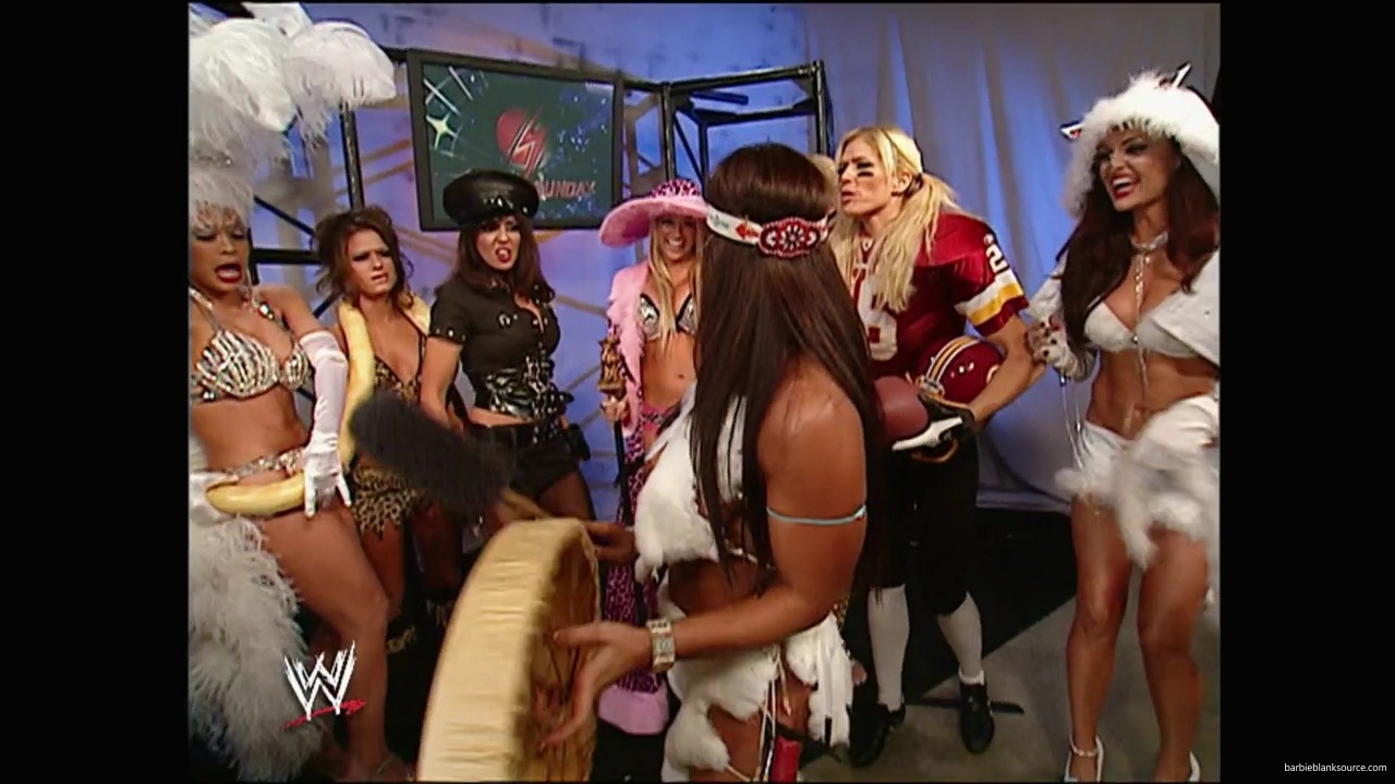 WWE_Cyber_Sunday_2007_Divas_Segments_mp42105.jpg