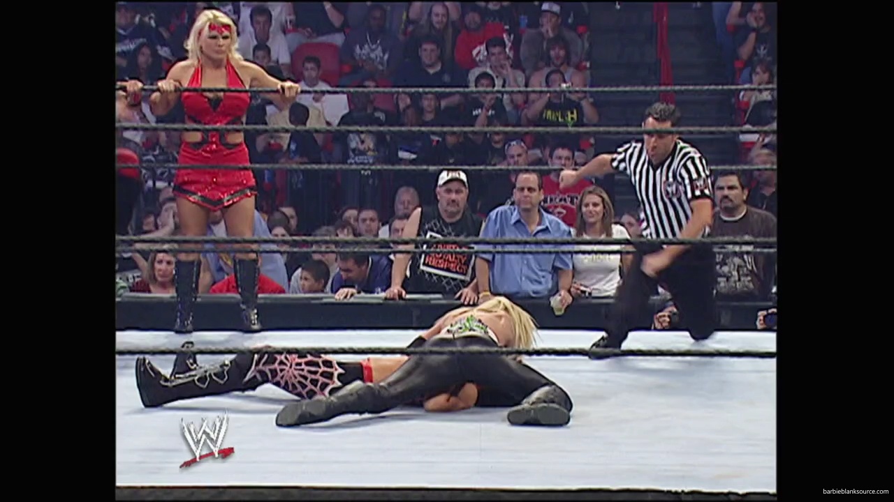 WWE_Survivor_Series_2007_Beth_Jillian_Layla_Melina_Victoria_vs_Kelly_Maria_Michelle_Mickie_Torrie_mp40199.jpg