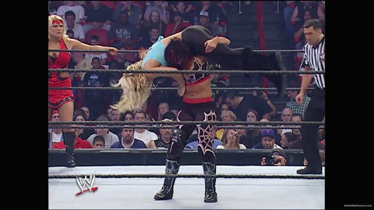 WWE_Survivor_Series_2007_Beth_Jillian_Layla_Melina_Victoria_vs_Kelly_Maria_Michelle_Mickie_Torrie_mp40236.jpg