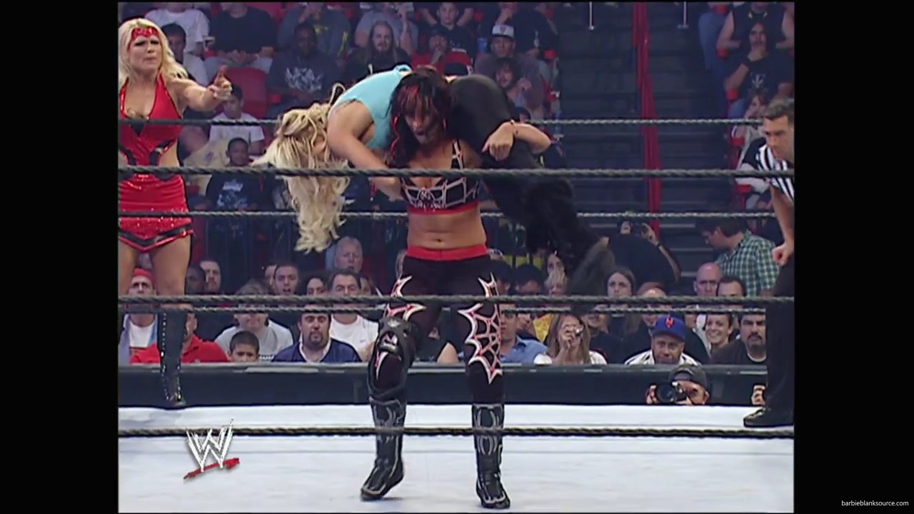 WWE_Survivor_Series_2007_Beth_Jillian_Layla_Melina_Victoria_vs_Kelly_Maria_Michelle_Mickie_Torrie_mp40237.jpg