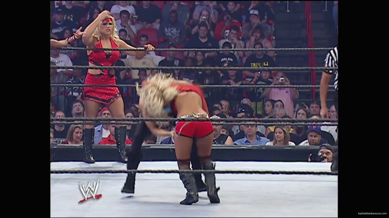 WWE_Survivor_Series_2007_Beth_Jillian_Layla_Melina_Victoria_vs_Kelly_Maria_Michelle_Mickie_Torrie_mp40265.jpg